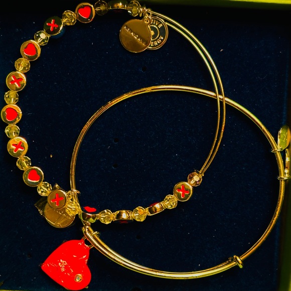 ALEX AND ANI NWT Gold and Red Heart Charm Bracelet Set ❤️❤️❤️🇺🇸 - Picture 2 of 4